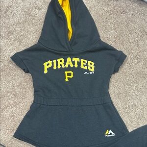 Majestic Black and Yellow Pirates Hooded Dress binc c19 19c